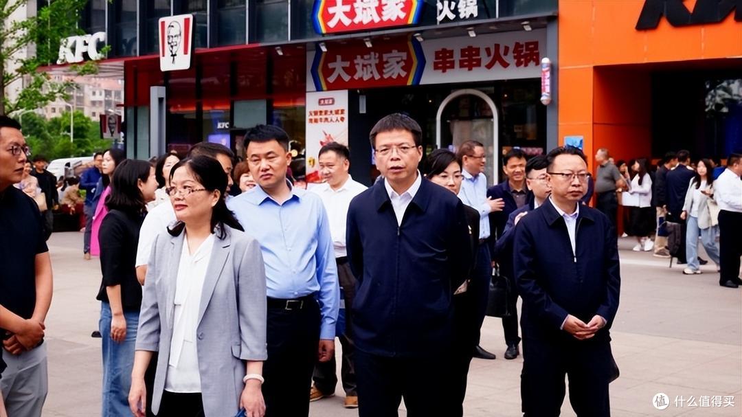 长沙屿春季招聘 | 湖南省民营企业服务月启动,千场招聘促就业