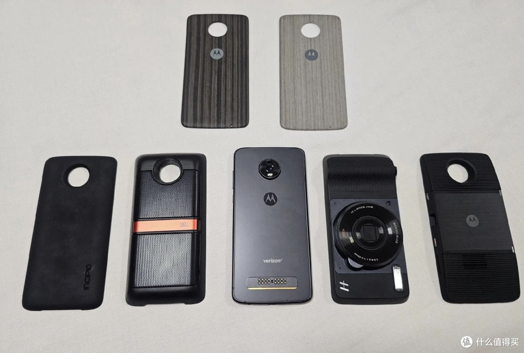One is more?关于模块化的探讨之Moto Z