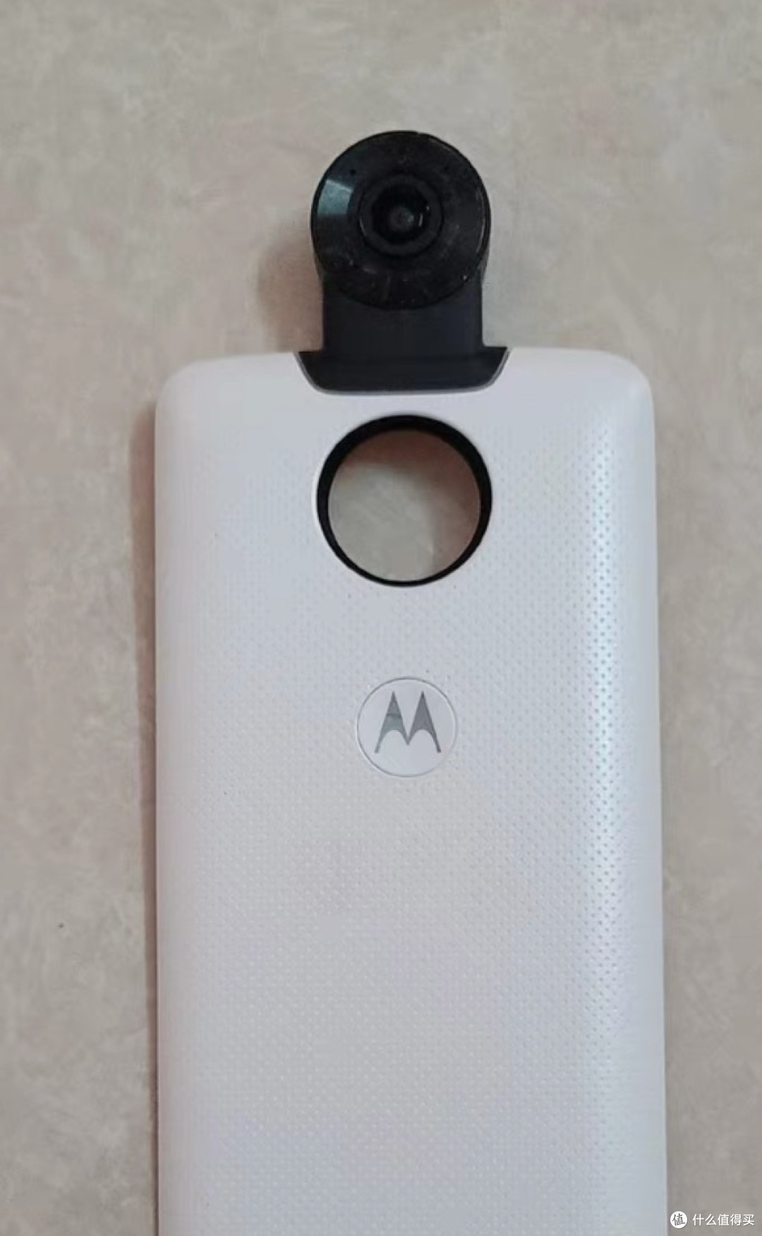 One is more?关于模块化的探讨之Moto Z