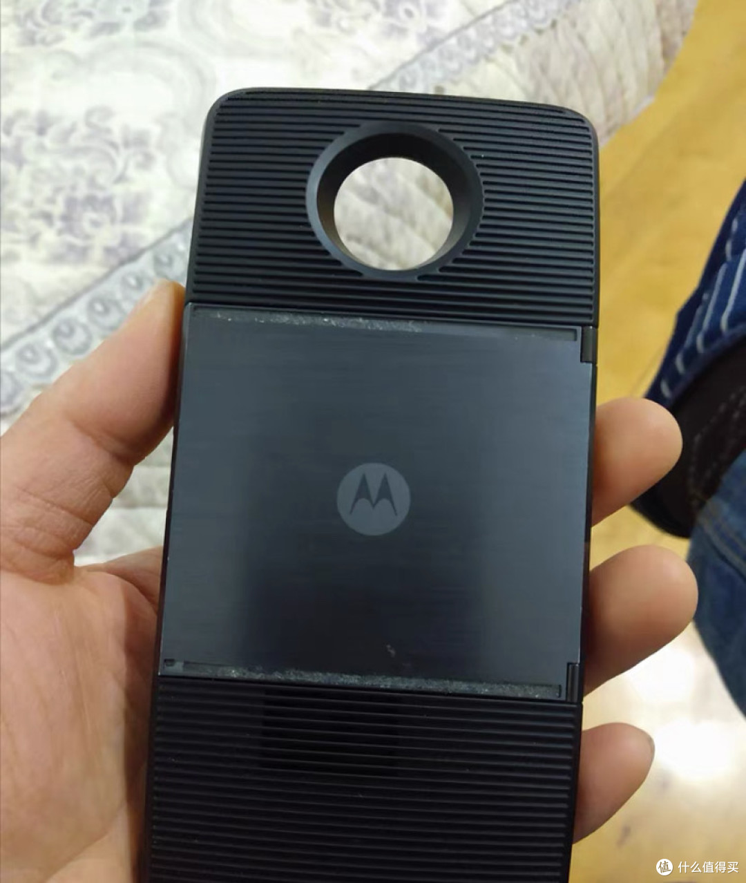 One is more?关于模块化的探讨之Moto Z