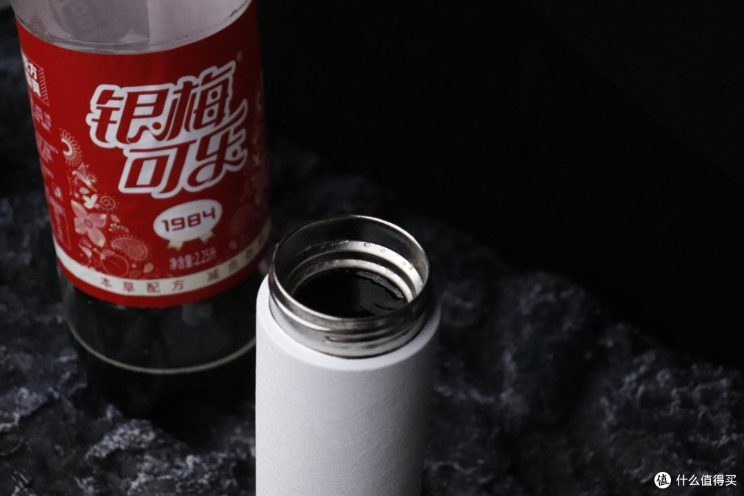宫菱保温杯测评,性能再突破!0重金属0漆0涂层,欧盟认证新标杆