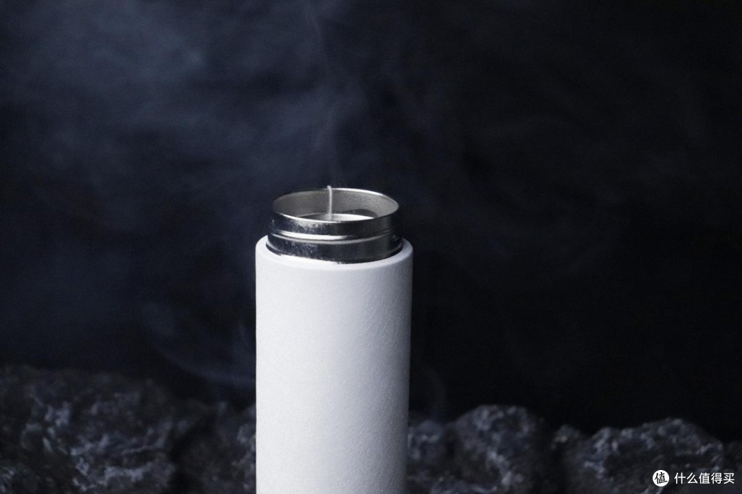 宫菱保温杯测评,性能再突破!0重金属0漆0涂层,欧盟认证新标杆