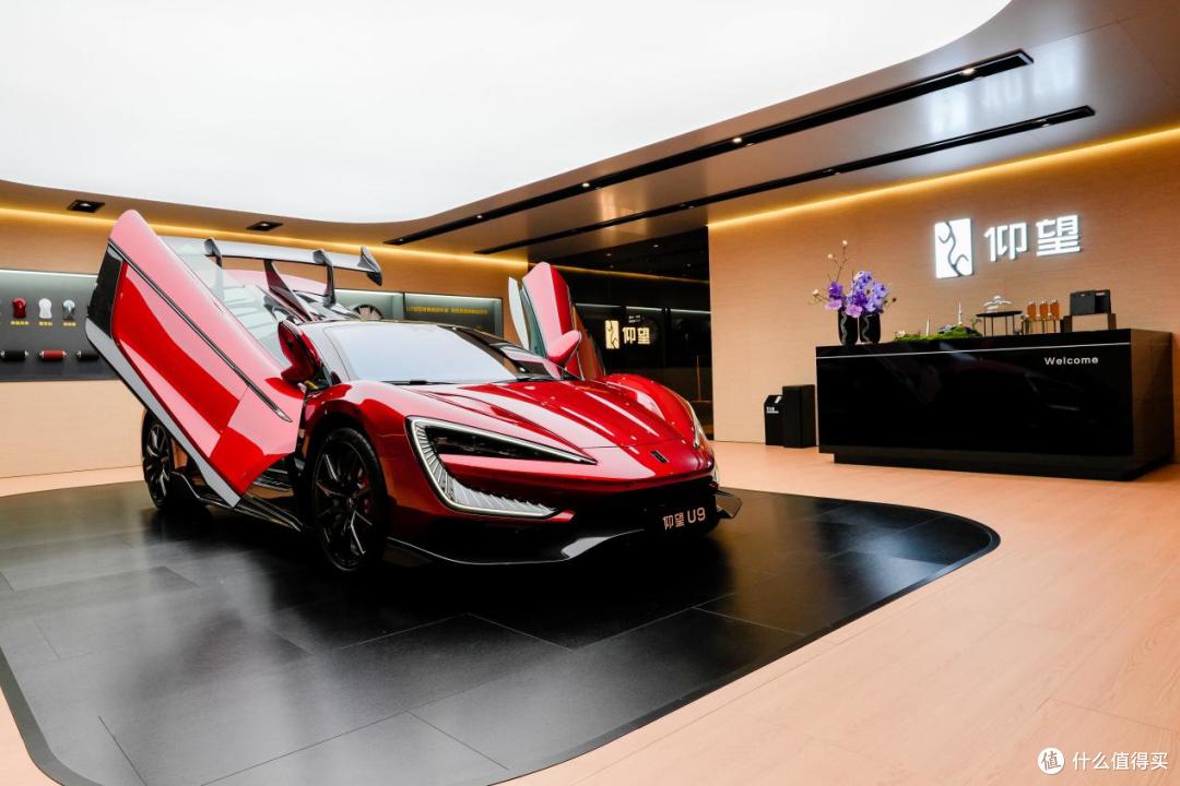 仰望全系亮相上海车展,U8L和U9碳纤维个性化套件齐齐首发