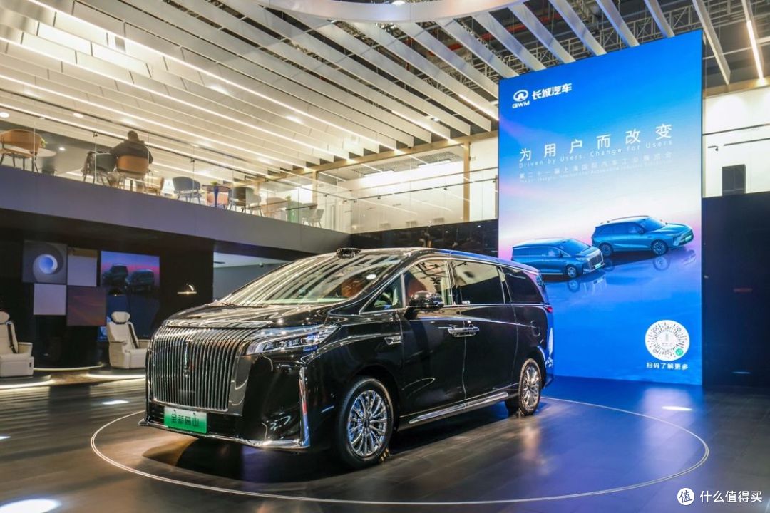 为用户而变!魏牌全新“双山”登陆2025上海国际车展
