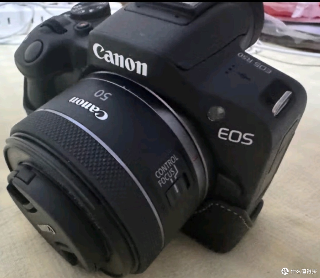 演唱会拍照利器:佳能相机EOS R50