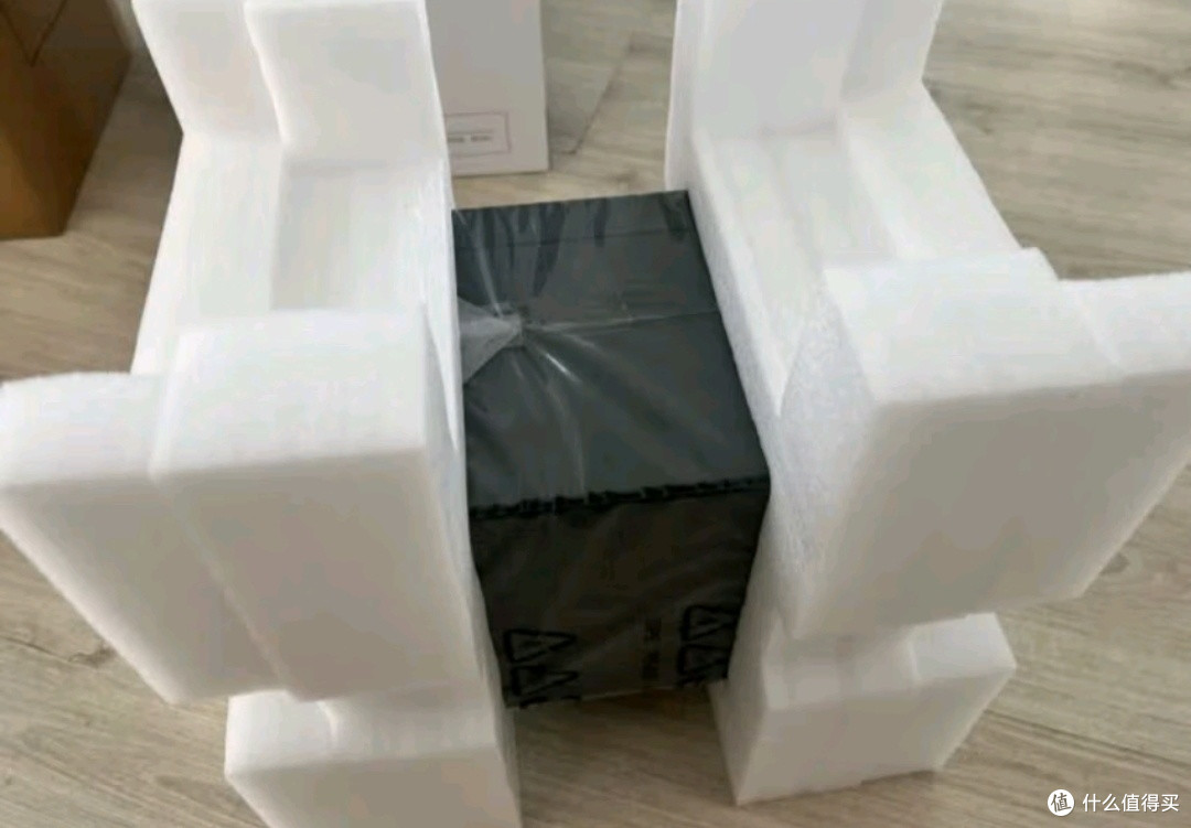 群晖DS224+搭配希捷酷狼硬盘套装:智商税?用对超实用!💡
