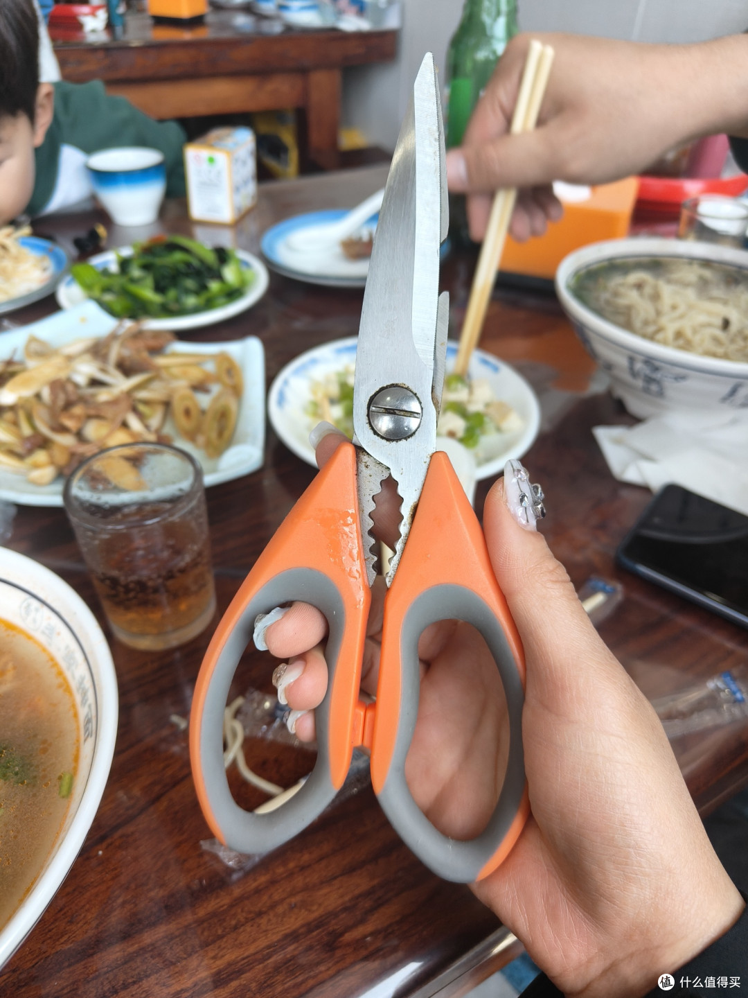 专门剪面条的剪刀，韩国冷面剪是从这学的吧