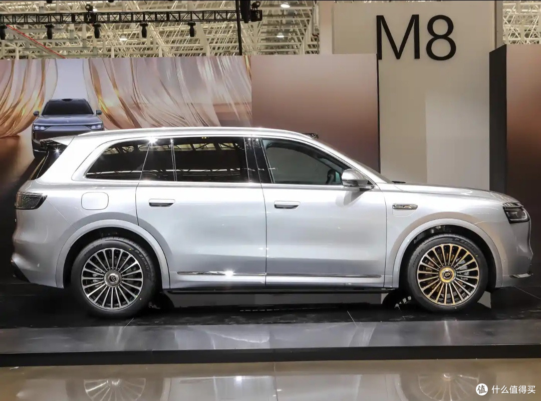 2025上海车展新车首发盘点之问界M8