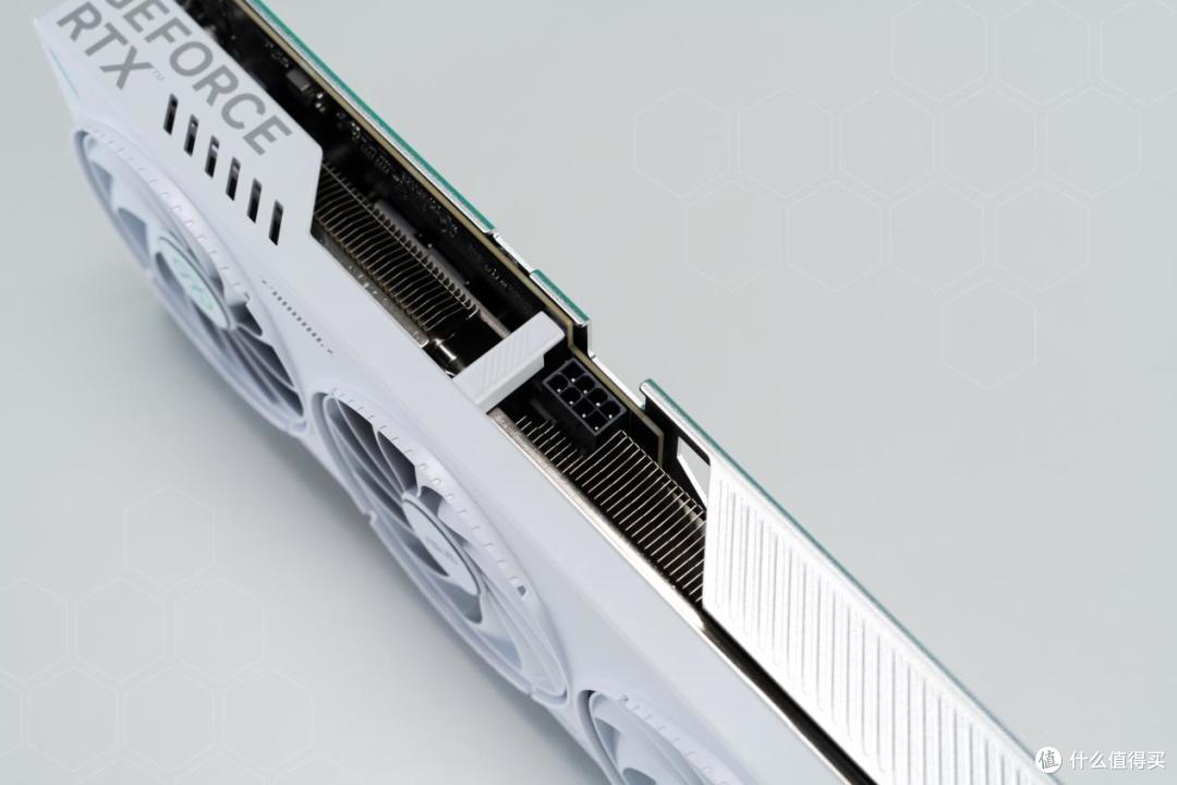DLSS4引爆帧能狂潮！华硕天选RTX5060 Ti显卡战力全开