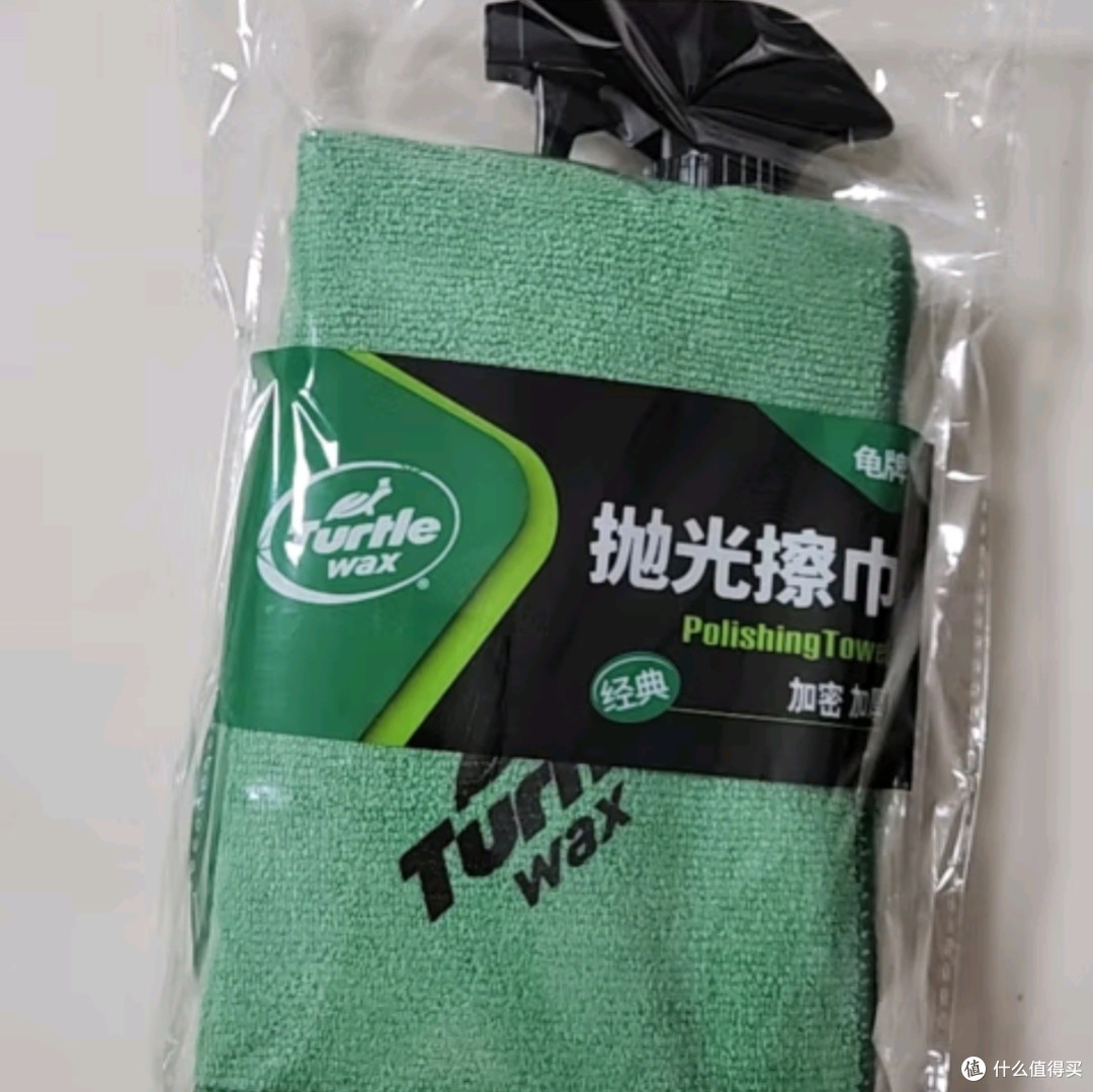 龟牌速效汽车镀膜剂:打造车漆水晶防护层,闪耀出行每一天