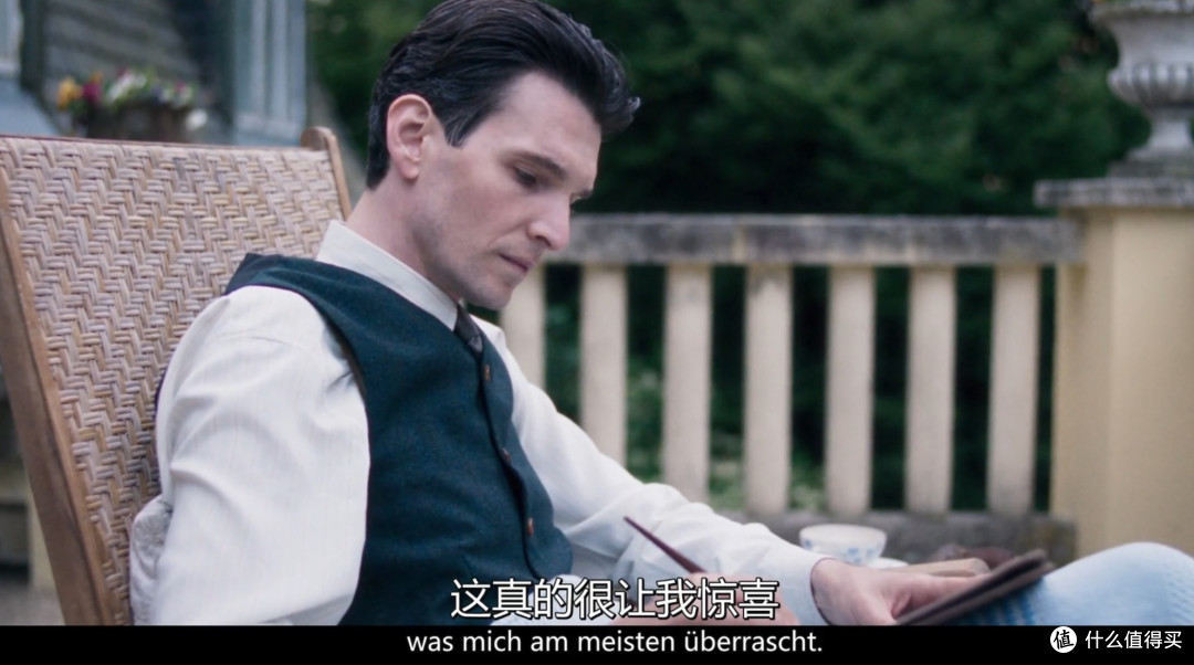 当我们在热搜蹲守明星分手时，卡夫卡谈了一场向死而生的恋爱