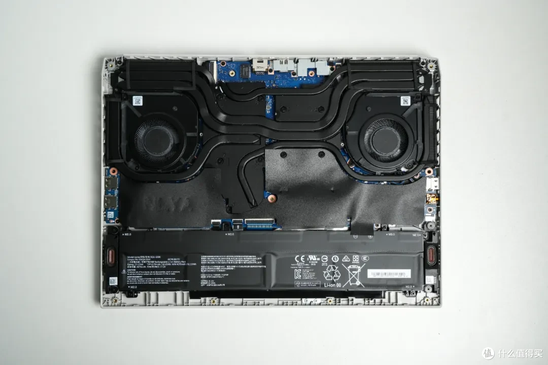 七彩虹 隐星G16 Pro RTX 5080笔记本 开箱测试