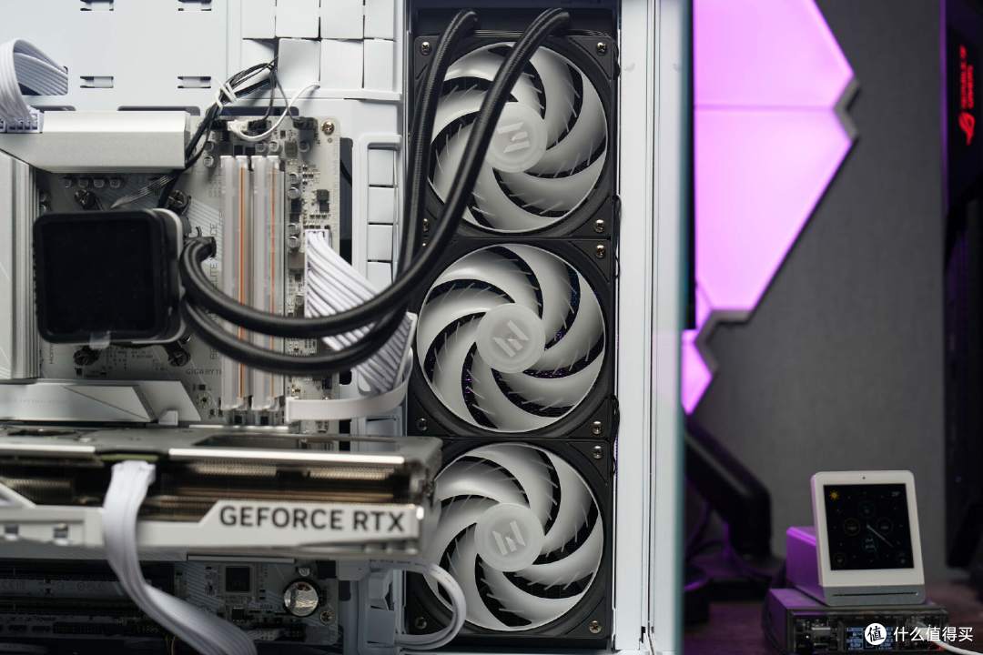 磁吸屏幕, zalman ALPHA2 DS 360水冷开箱