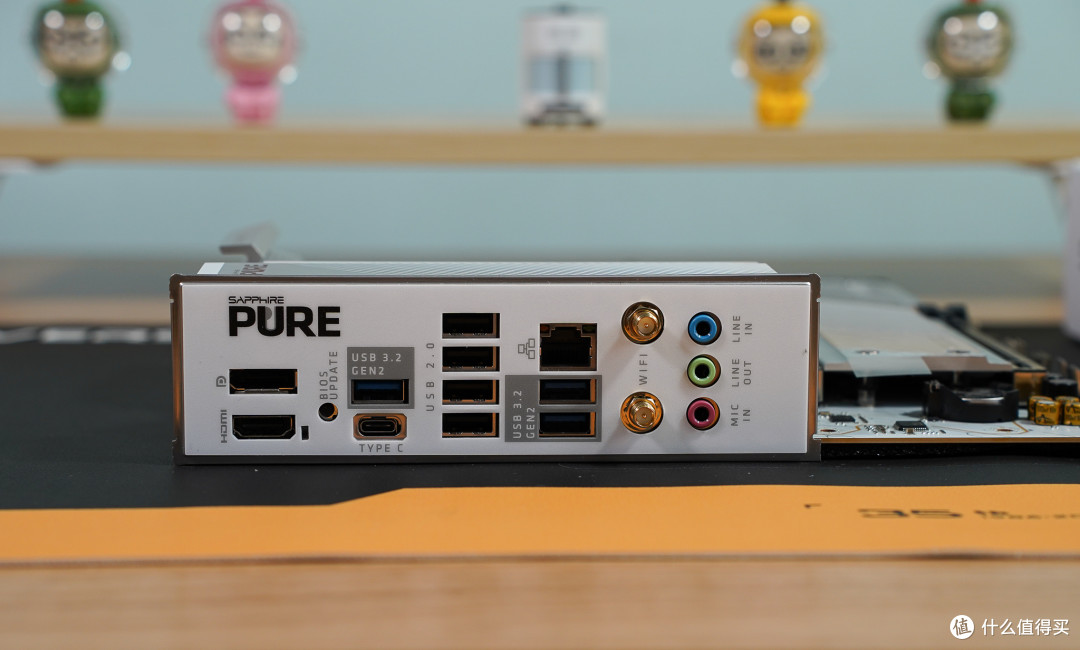 颜值高、性价比高的白色主板,首发评测蓝宝石PURE极地B650M WIFI