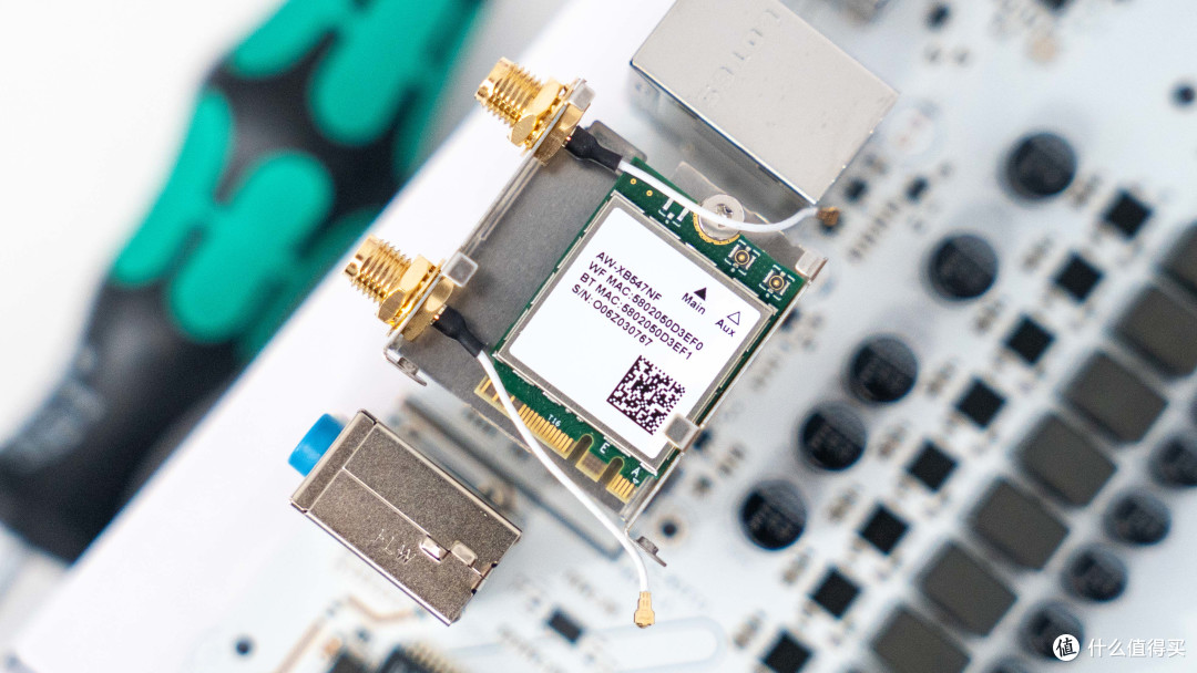 千元主板能否喂饱9950X3D？蓝宝石 PURE 极地 B650M WIFI评测分享