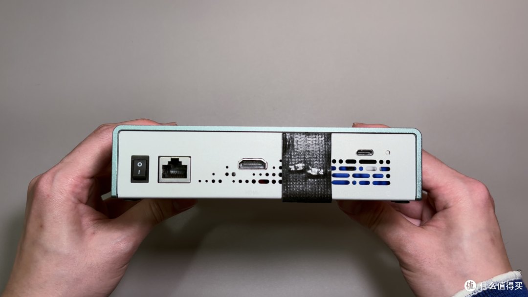 被动散热+全闪存储+UPS，蜀兜 NAS PD5 开箱评测：是否值得入手？