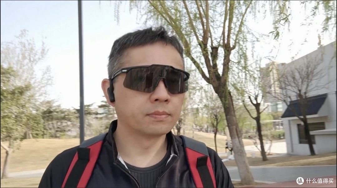 户外出行,别让眼睛“裸奔”