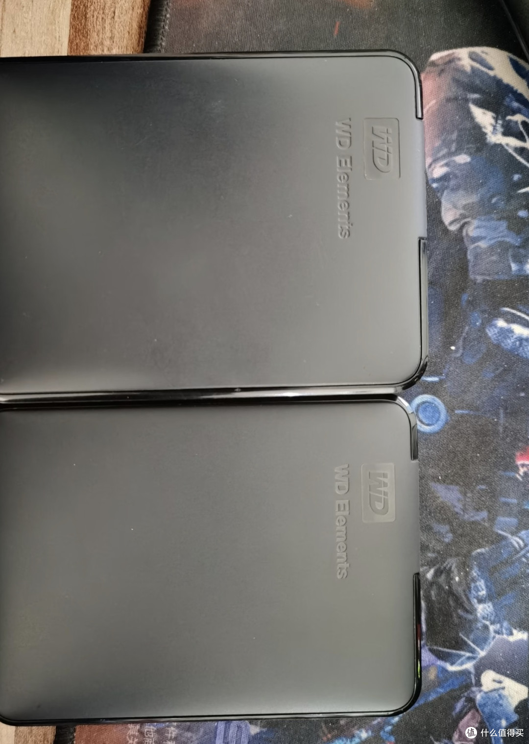 对比不同品牌和类型的移动存储设备,给出你的购买建议和理由。