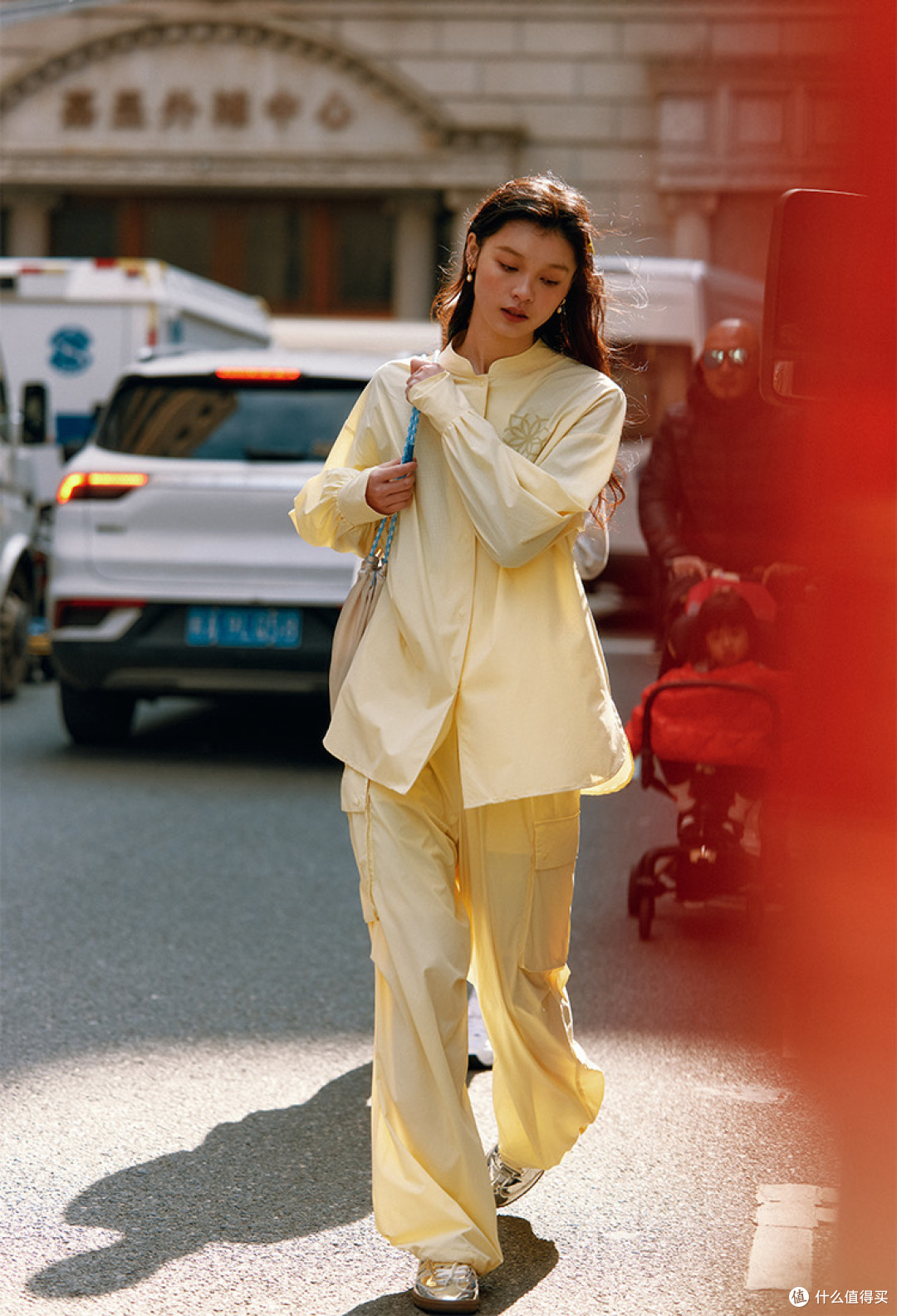 艾莱依这件行走的国风防晒画报你拥有了吗?