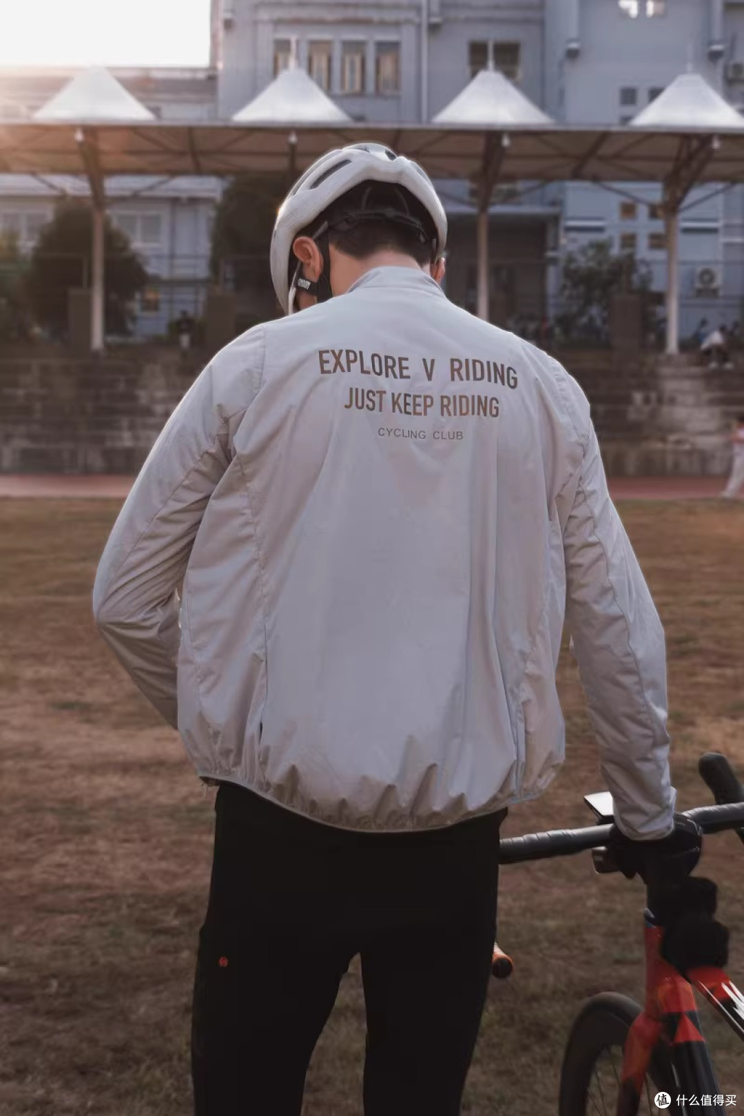 EVR风越男士骑行风衣:秋冬防风御寒的硬核装备