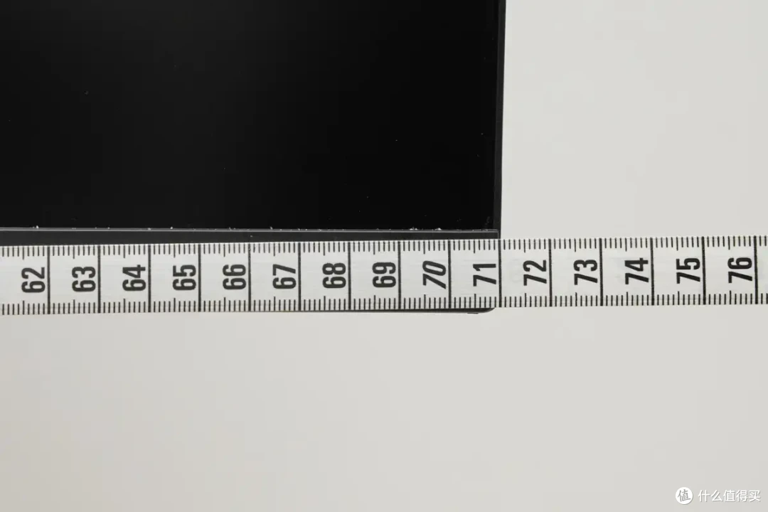 大屏高清不妥协:三星 S32D806UAC 4K 显示器值不值得买?