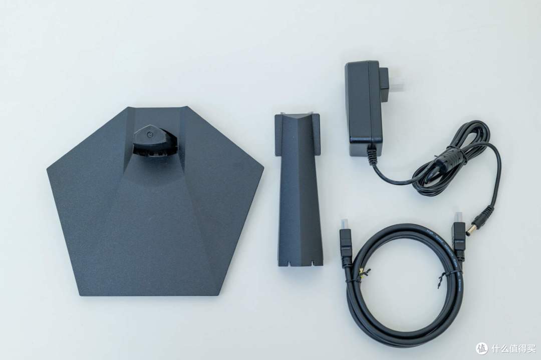 400元价位的200Hz高刷显示器:AMZFAST 锋鸣 25X1上手体验