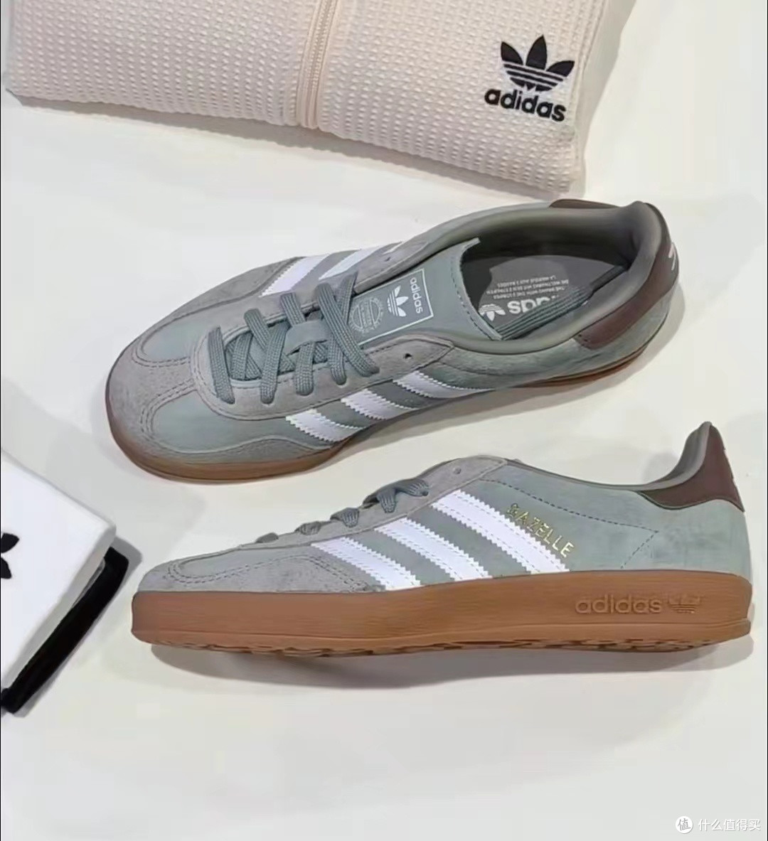 经典设计,绿灰配色:adidas Originals GAZELLE INDOOR 板鞋