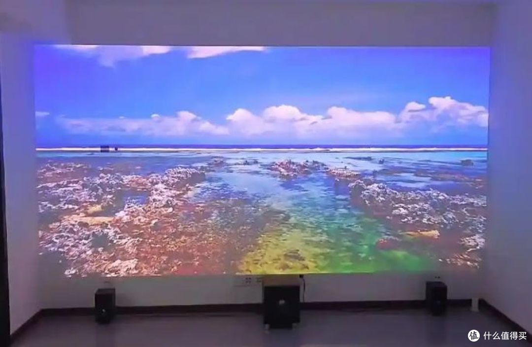 2025年618投影仪怎么选？客厅党必看的5大品牌横评