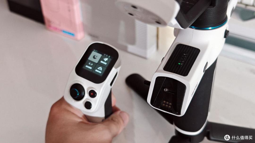 飞宇SCORP Mini 3 Pro稳定器评测: 设计体验再次升级