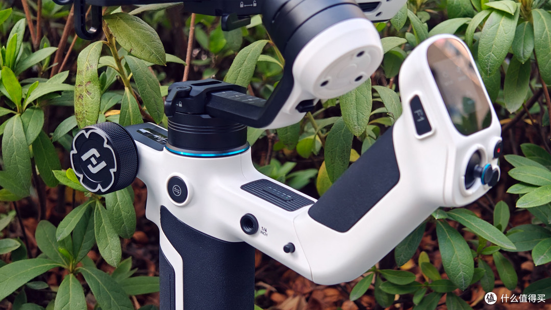 飞宇SCORP Mini 3 Pro稳定器评测: 设计体验再次升级