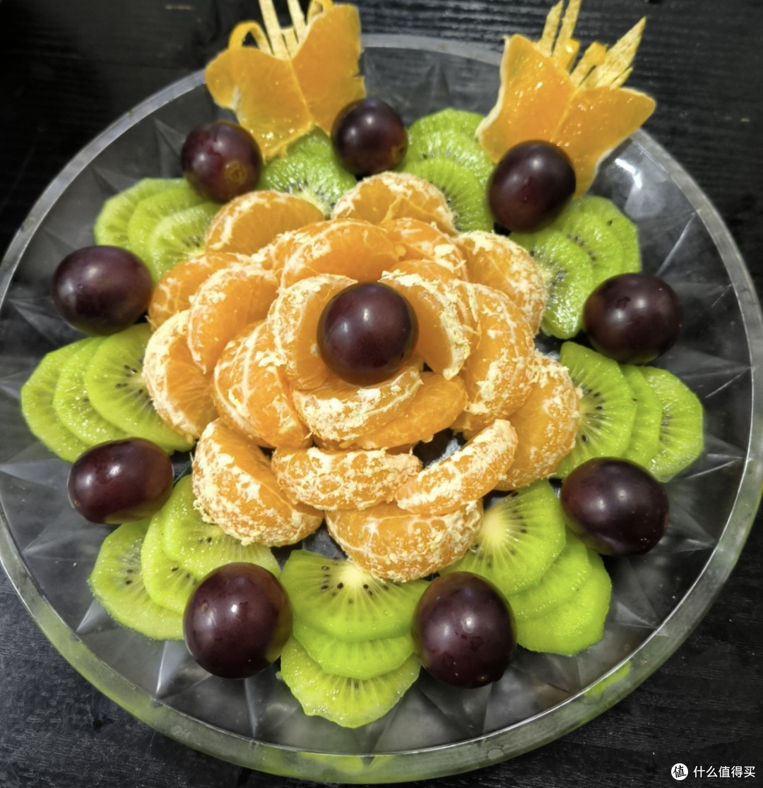 创意果盘DIY:用春季水果制作艺术,提升生活情趣