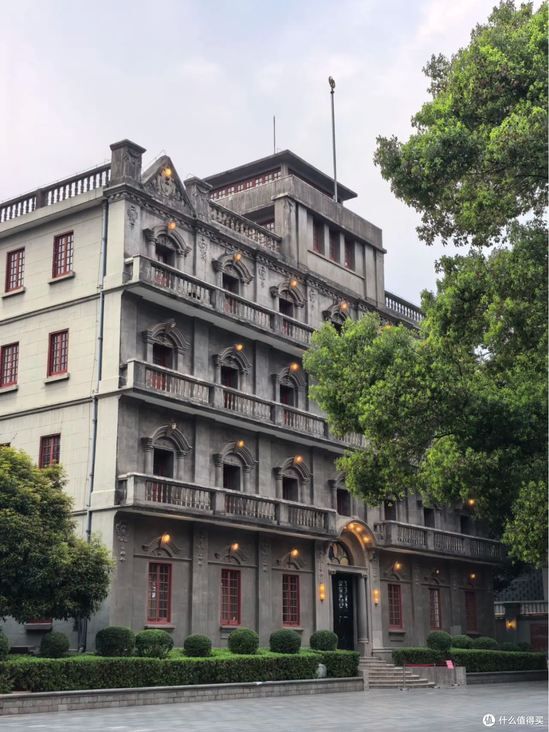 南昌西湖区两日游,历史、美食与江景全拿下