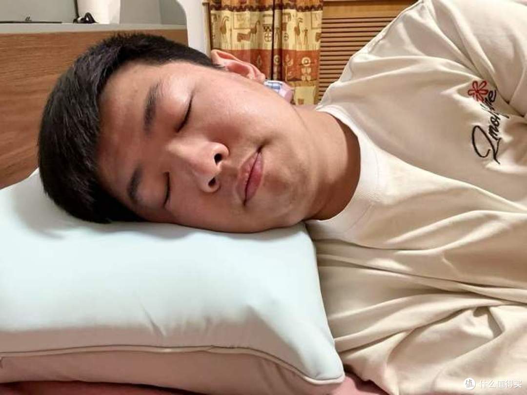 吊打传统枕头,添眠水气浮力枕F1开箱测评