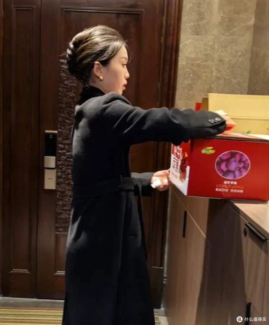 真的降了！有些小区，物业费直降50%，全国多地都宣布：下调！