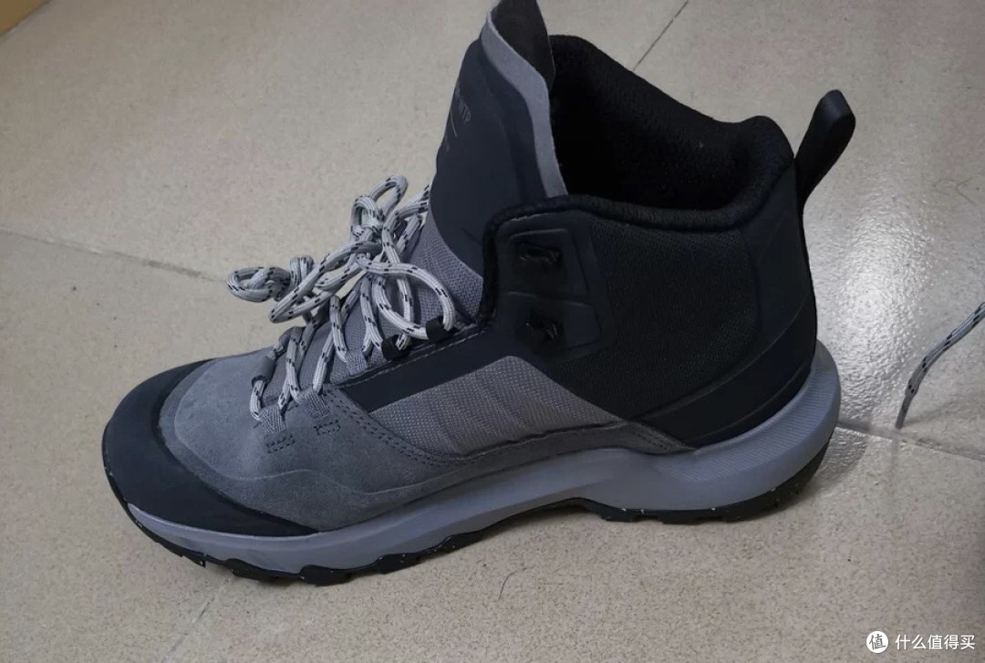 实测迪卡侬MH500登山鞋:性价比之选,新手友好