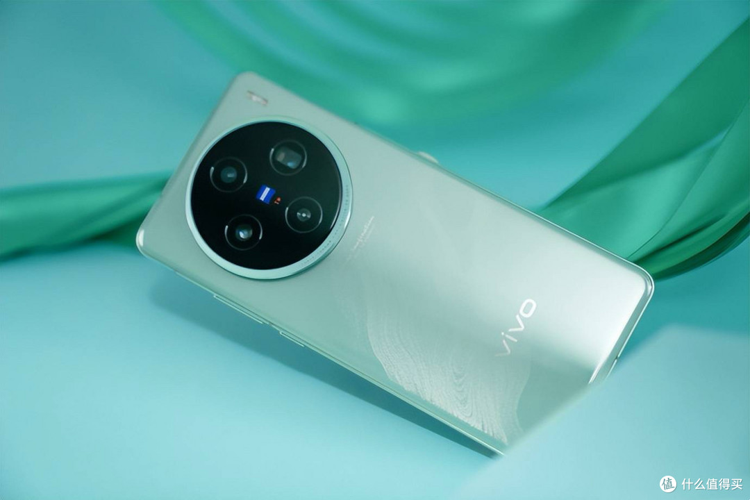 vivo X200 Ultra发布一周,用户党真实评价,毁誉不一