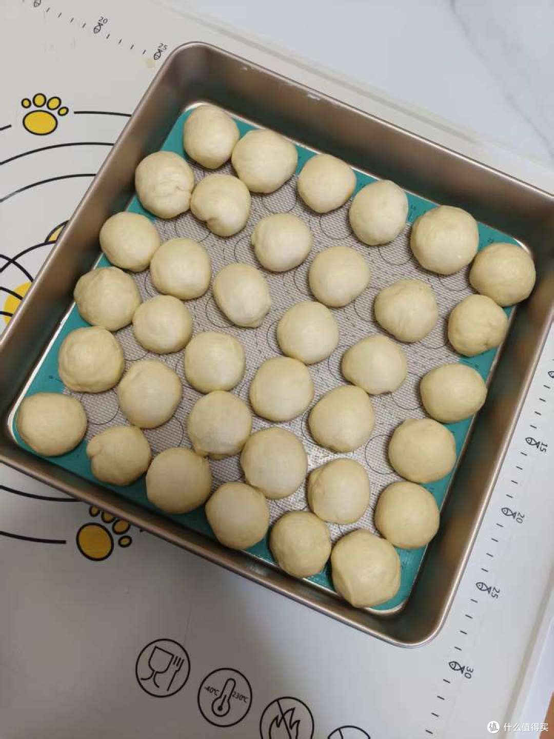 为什么黄油直接吃味道并不好,但是抹在面包上就变得非常好吃?