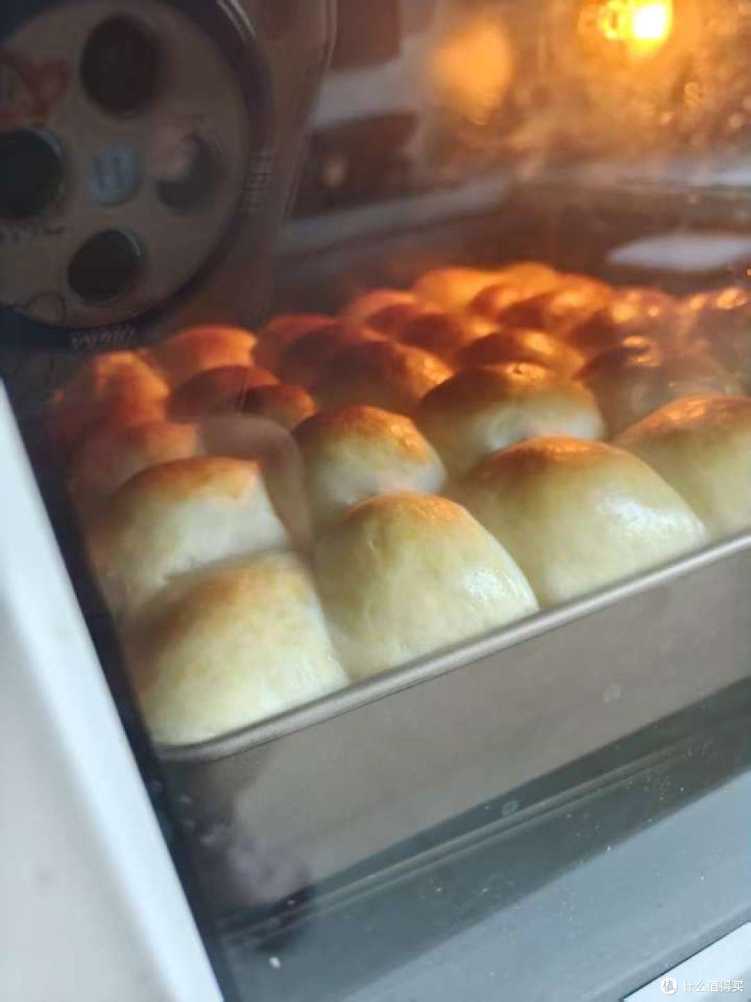 为什么黄油直接吃味道并不好,但是抹在面包上就变得非常好吃?