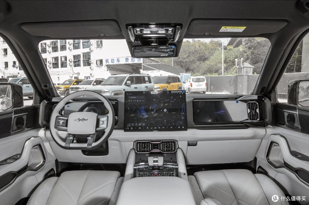 方程豹钛7 vs 豹8：城市轻越野与硬派越野的终极选择_新能源车_什么值得买