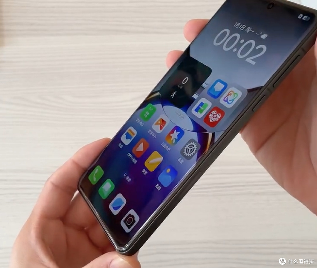 OPPO Find X8 Pro直降1134元，双潜望长焦组合+大电池