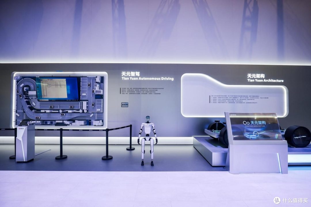 东风纳米 06 闪耀上海车展，智趣纯电 SUV 开启新篇
