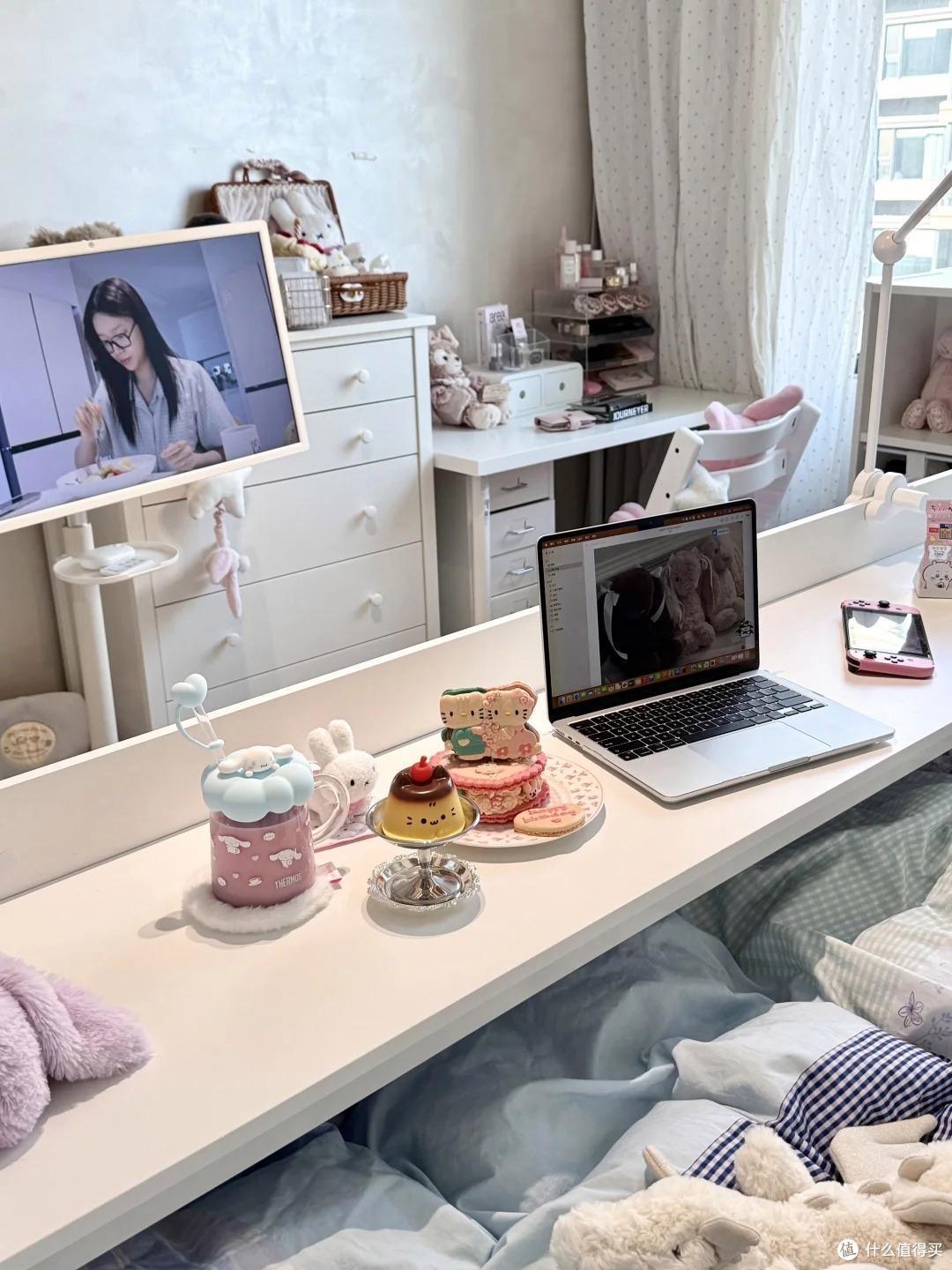 香港一女姑娘的家火了，小窝布置得满满当当，那叫一个壮观，晒晒
