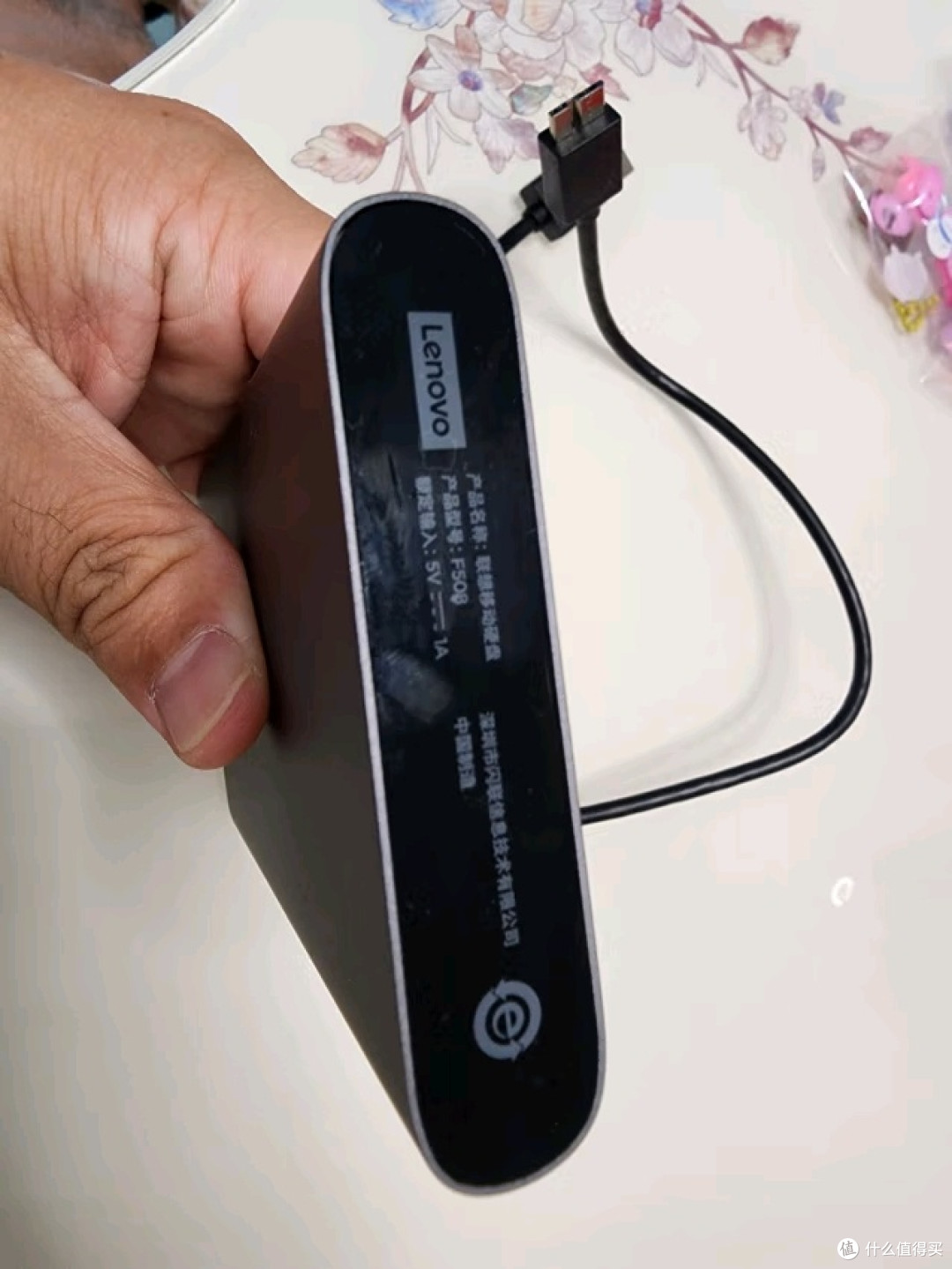 便携备份,联想小新2TB移动硬盘