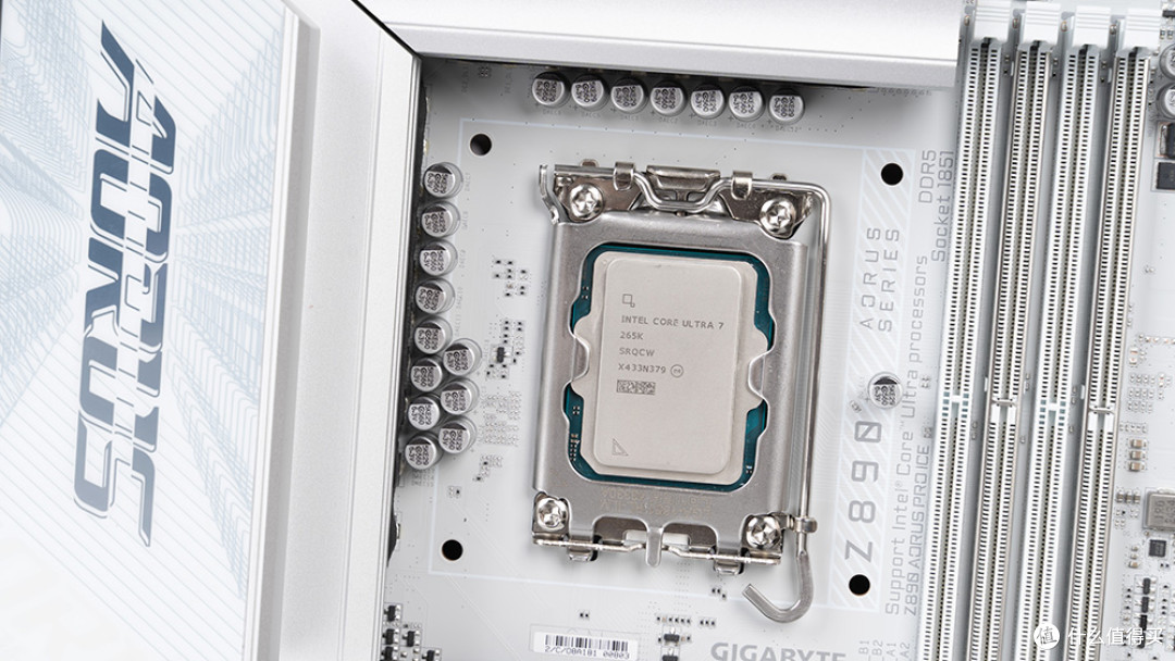 完美纯白探究极致性能，技嘉Z890 AORUS PRO ICE冰雕深入评测
