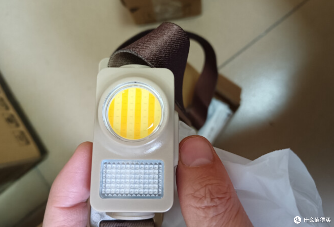 牧高笛零度头灯:户外露营的得力照明助手