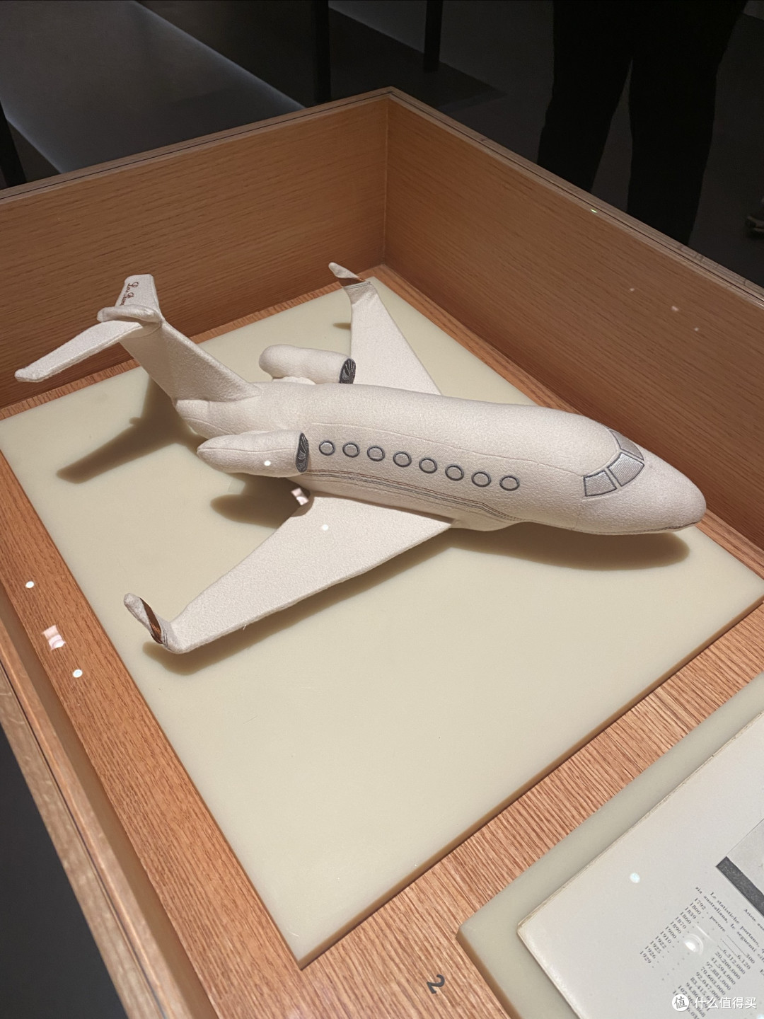 《百年一触》lora piana品牌展览