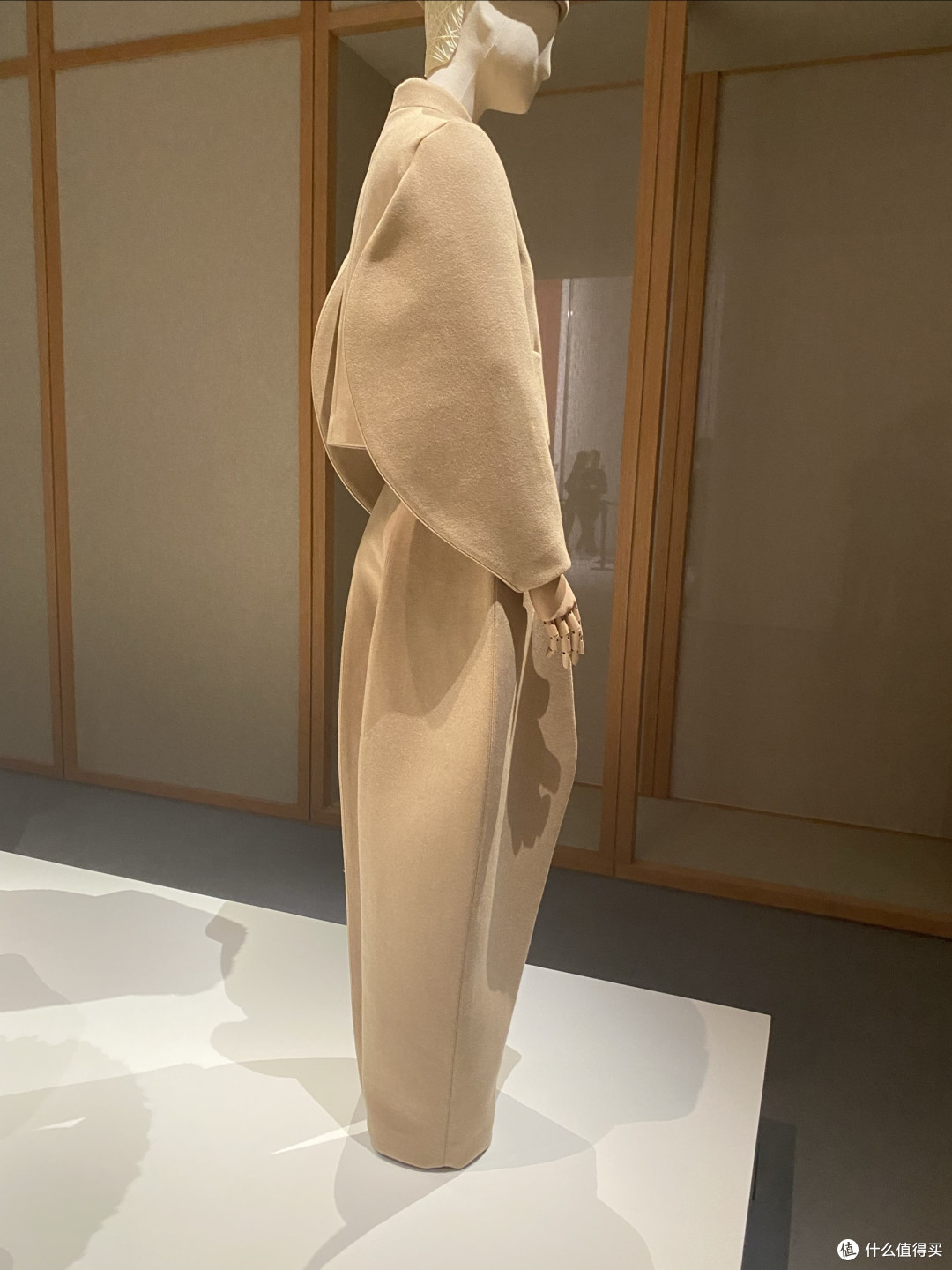 《百年一触》lora piana品牌展览