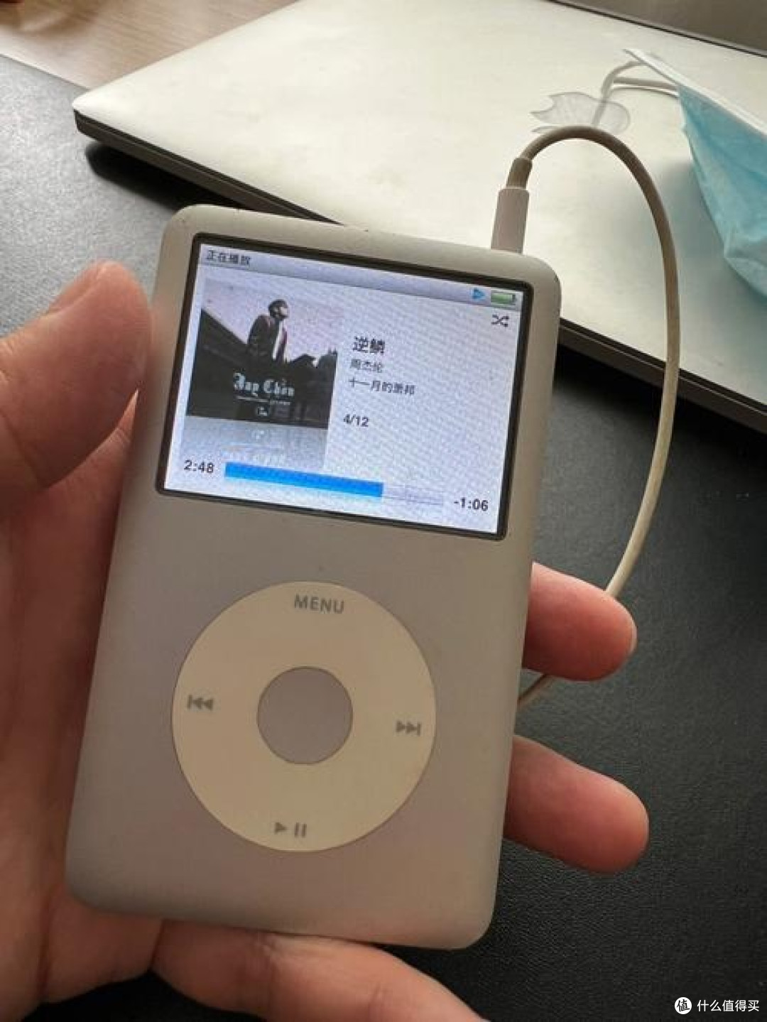 iPod Classic:银色转盘里的时光密语