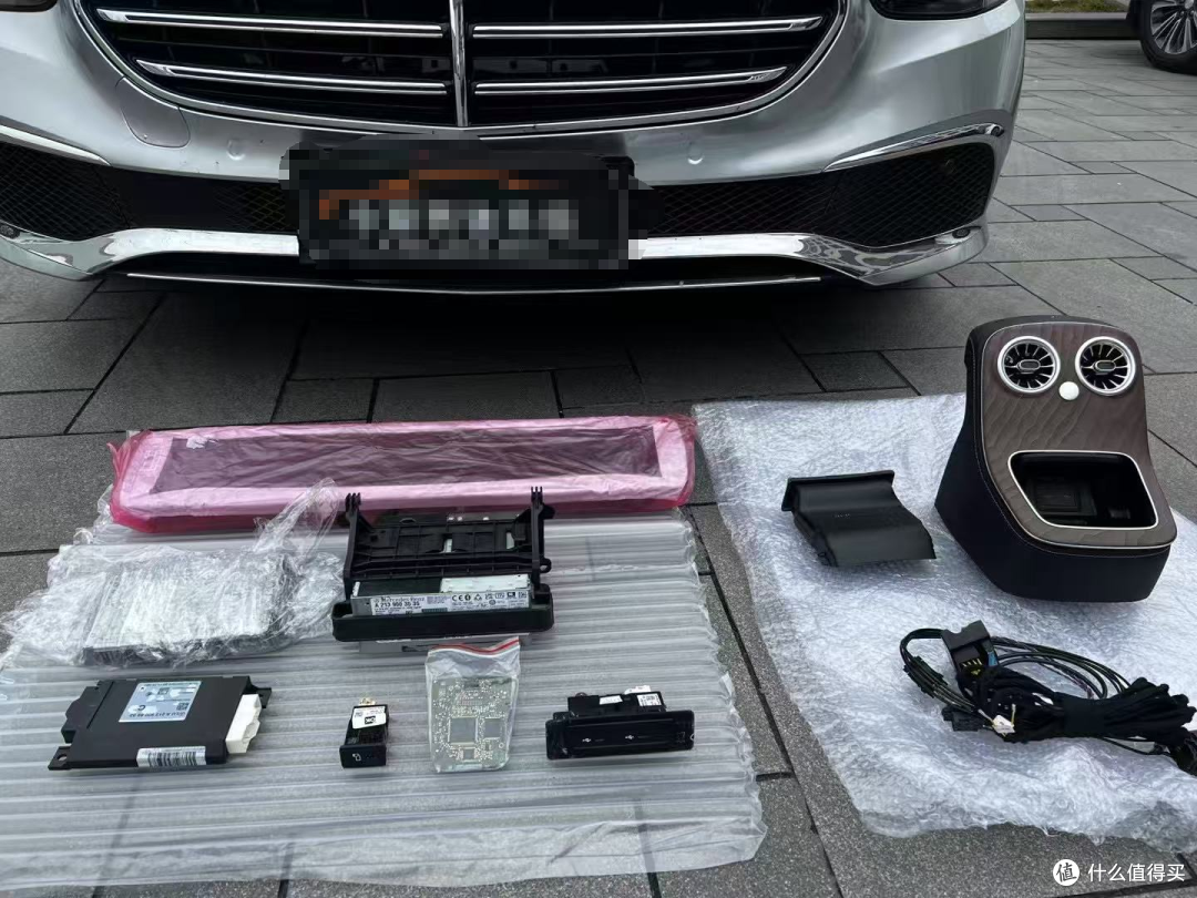 18款奔驰E300升级新款触摸屏人机交互系统案例