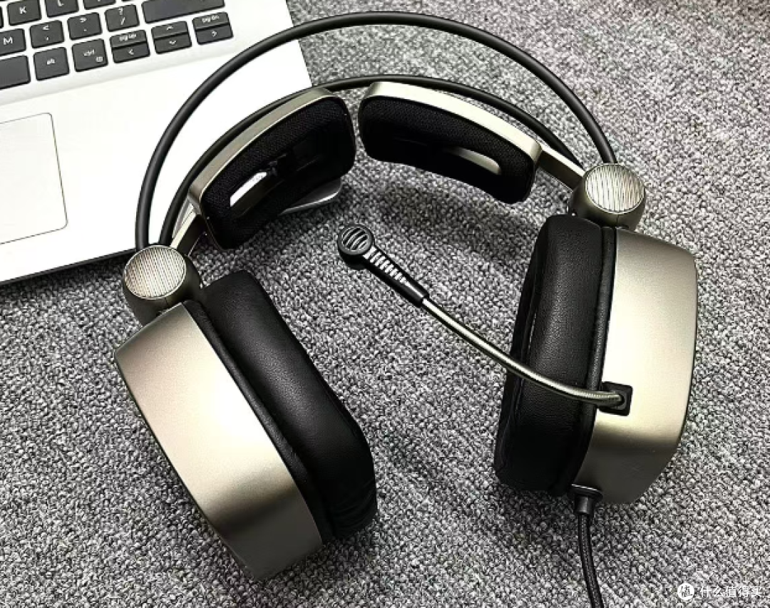 西伯利亚S21MAX游戏耳机:音频技术加持,RGB灯效升级